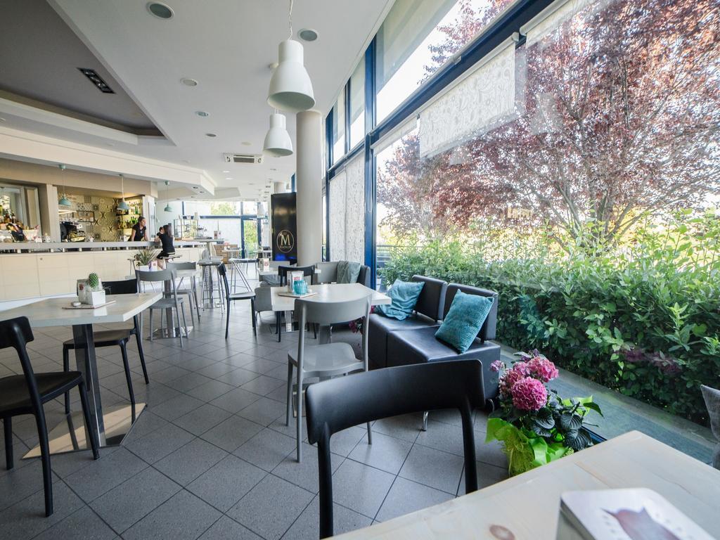 Hotel Select Atessa Exterior foto
